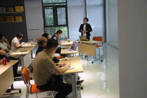 共融共進，攜手未來 廣西金茂鈦業(yè)與顏鈦集團成功舉辦產(chǎn)品技術(shù)交流培訓(xùn)會